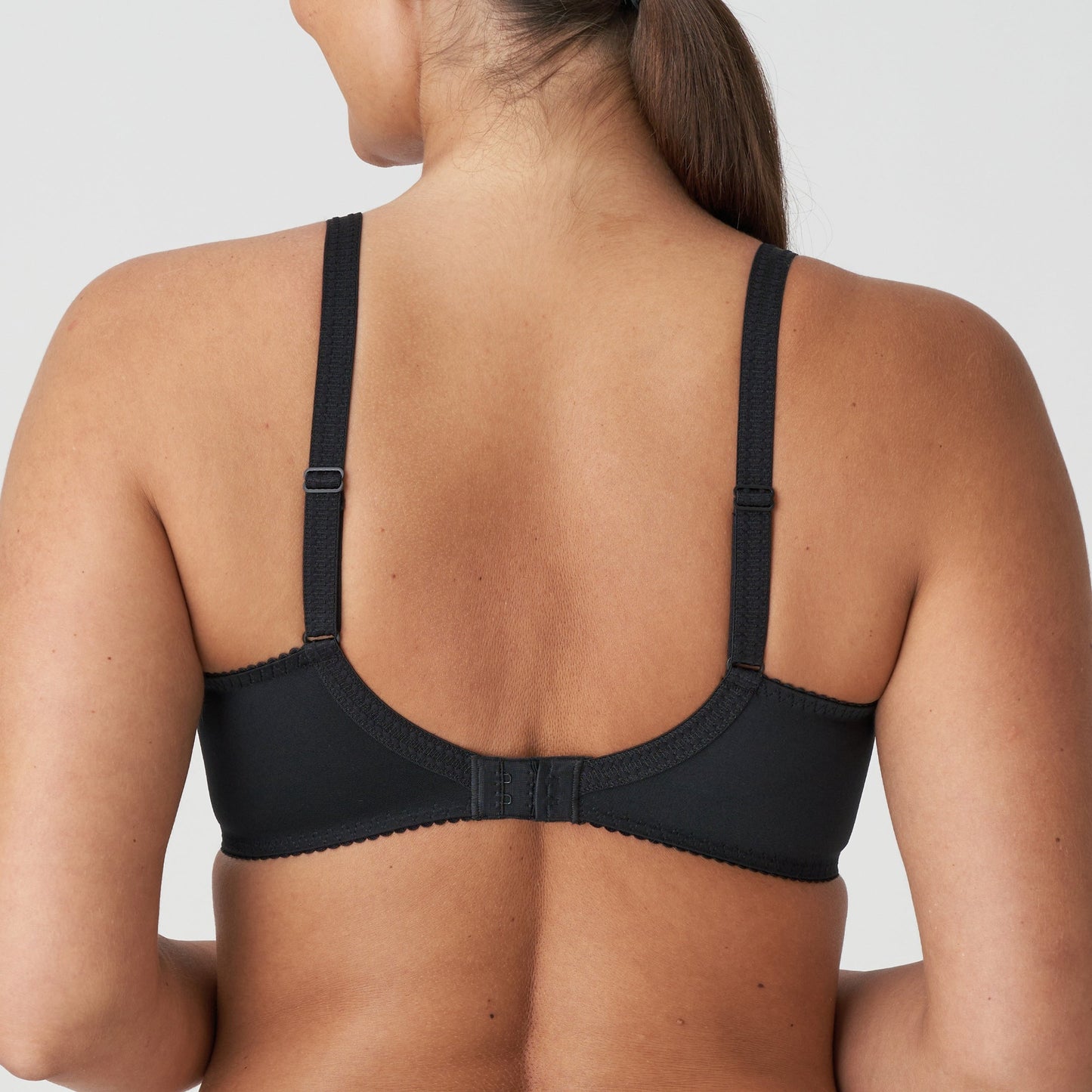 Montara-plunge-bra-black-back.
