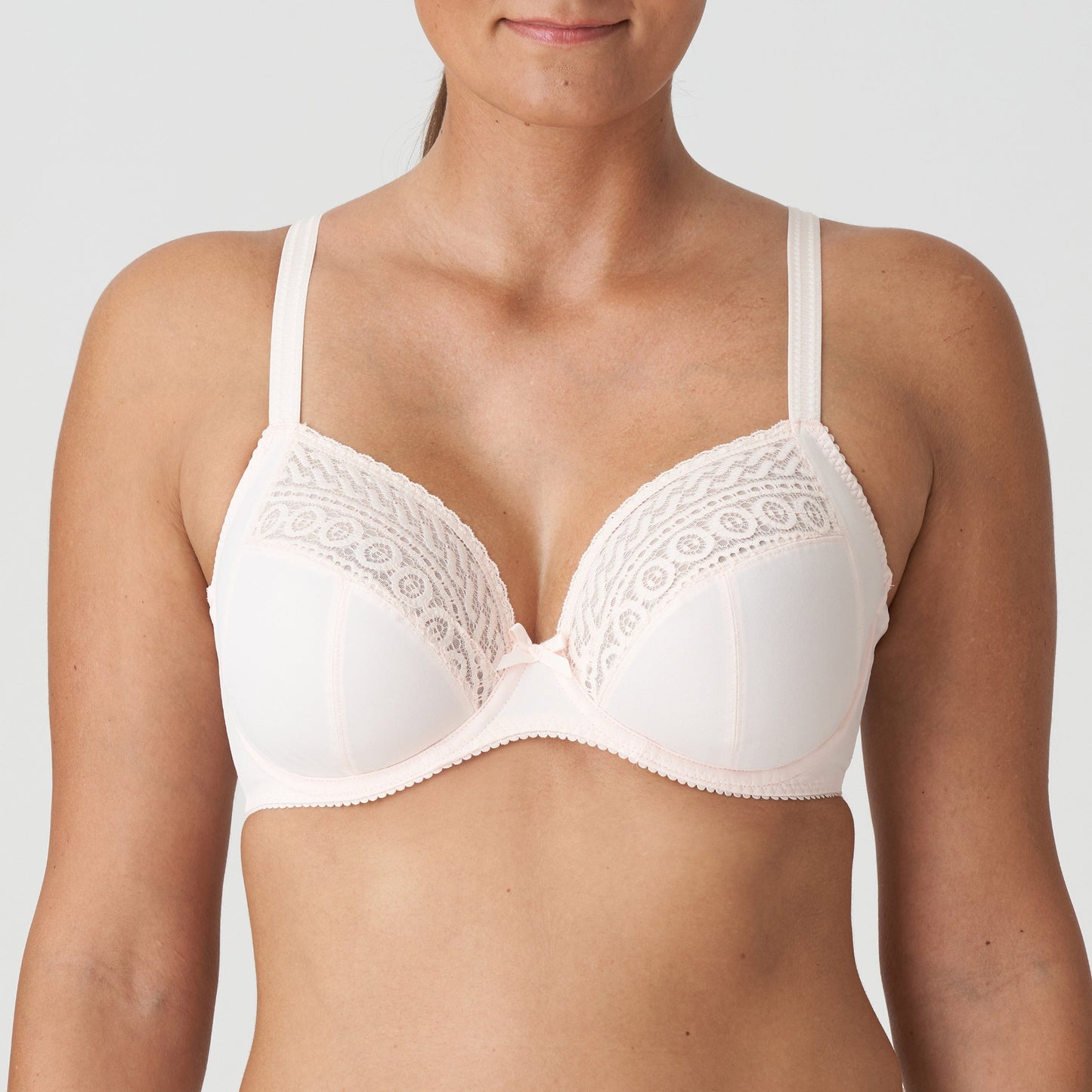 Montara-plunge-bra-crystal-pink-front.