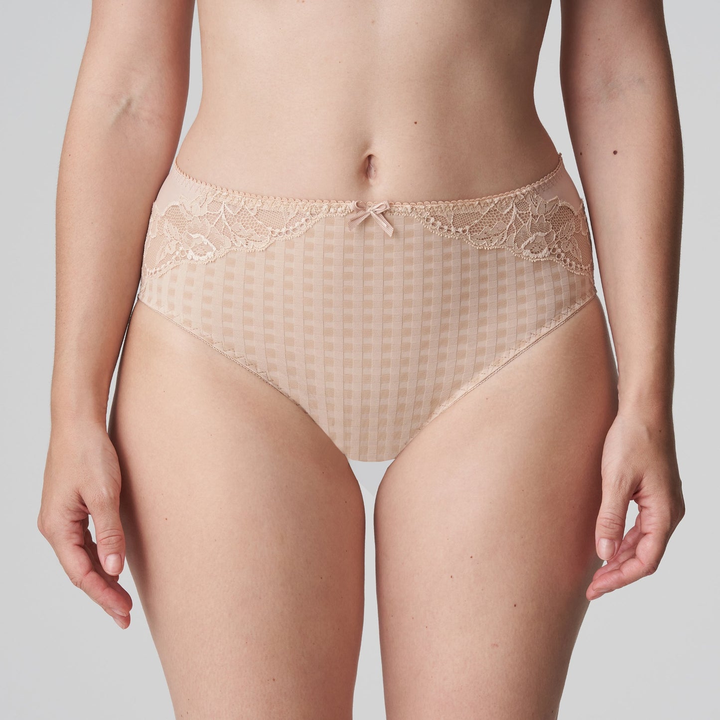 Madison-full-brief-caffe-latte-front.