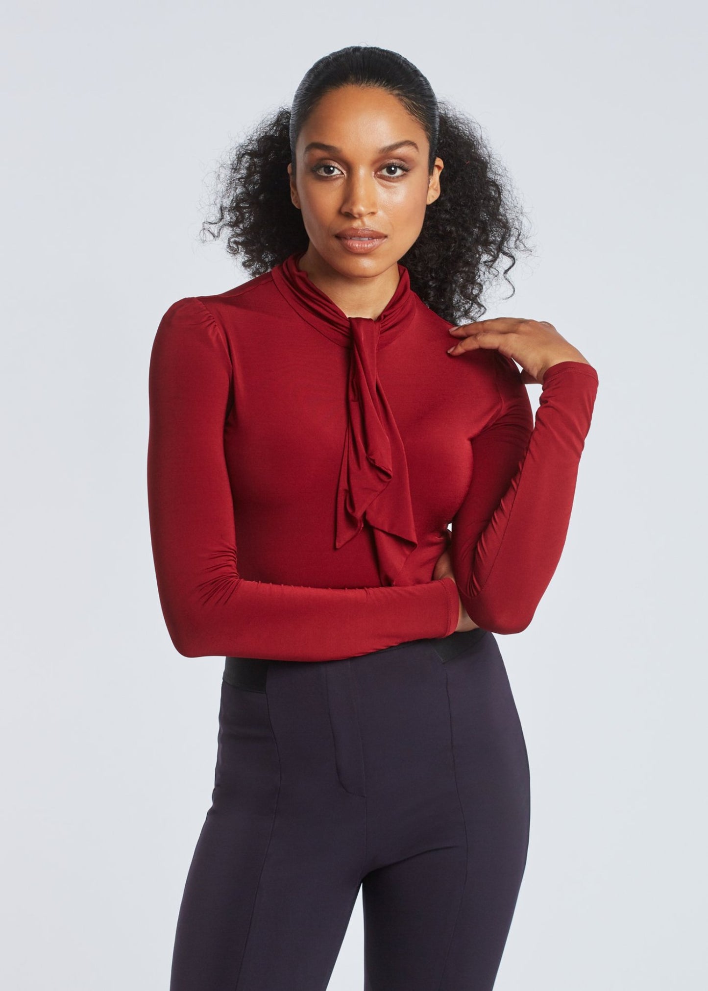 Whitney pullover crimson front detail view.