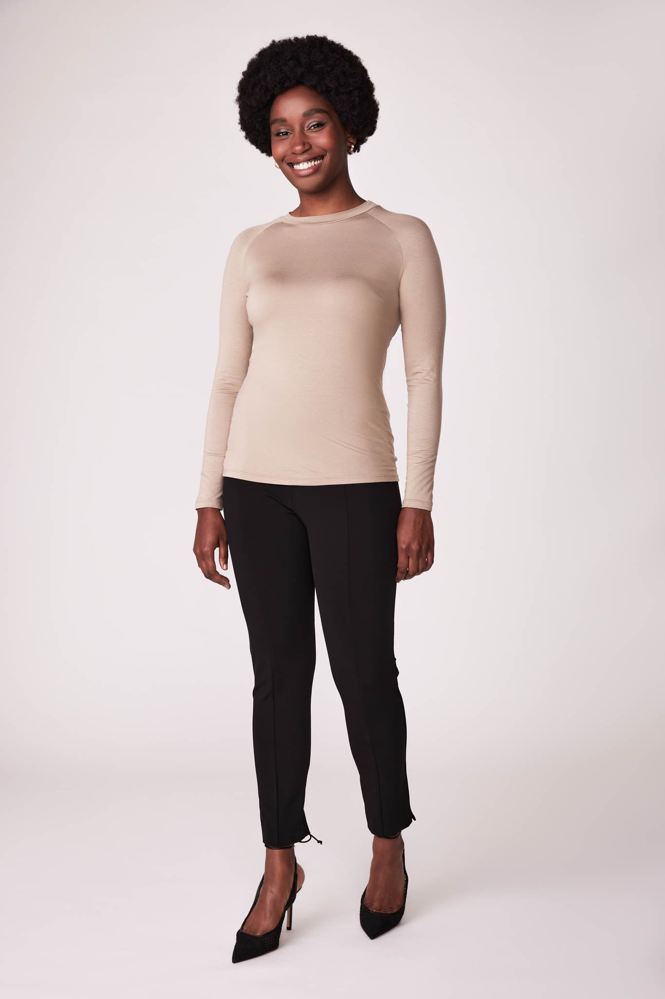 Brie-pullover-beige-front.